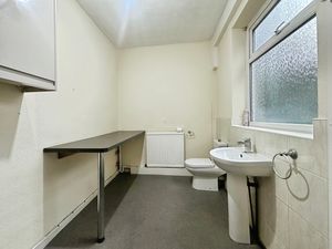 Utility/WC- click for photo gallery